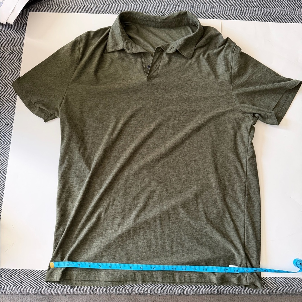 Men's Vuori Strato Tech Polo Shirt Forest Heather Green Size Large L
